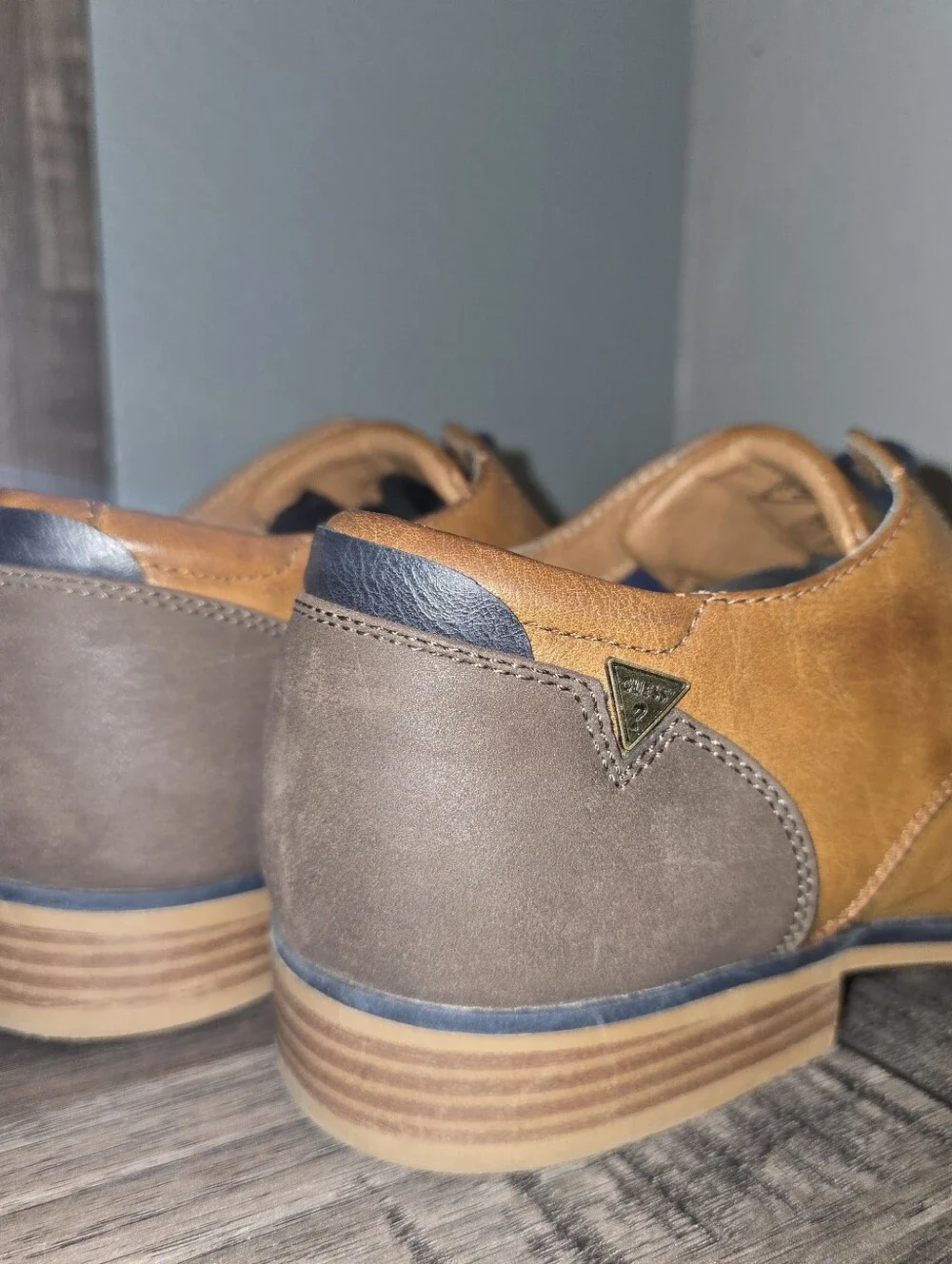 Men's Tan Leather Dress Shoes - Classic Lace-Up